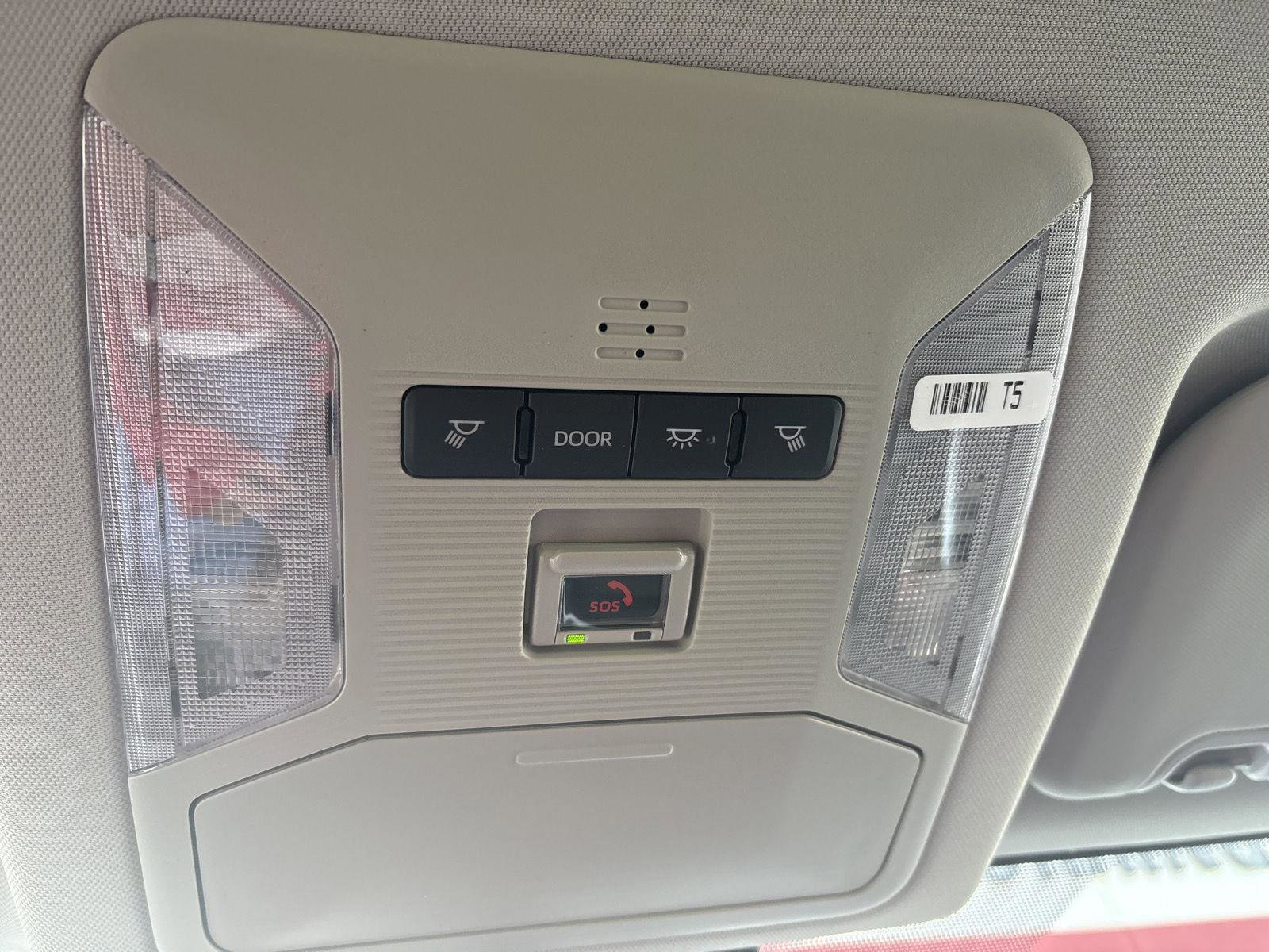 Used 2025 Toyota RAV4 LE image 18