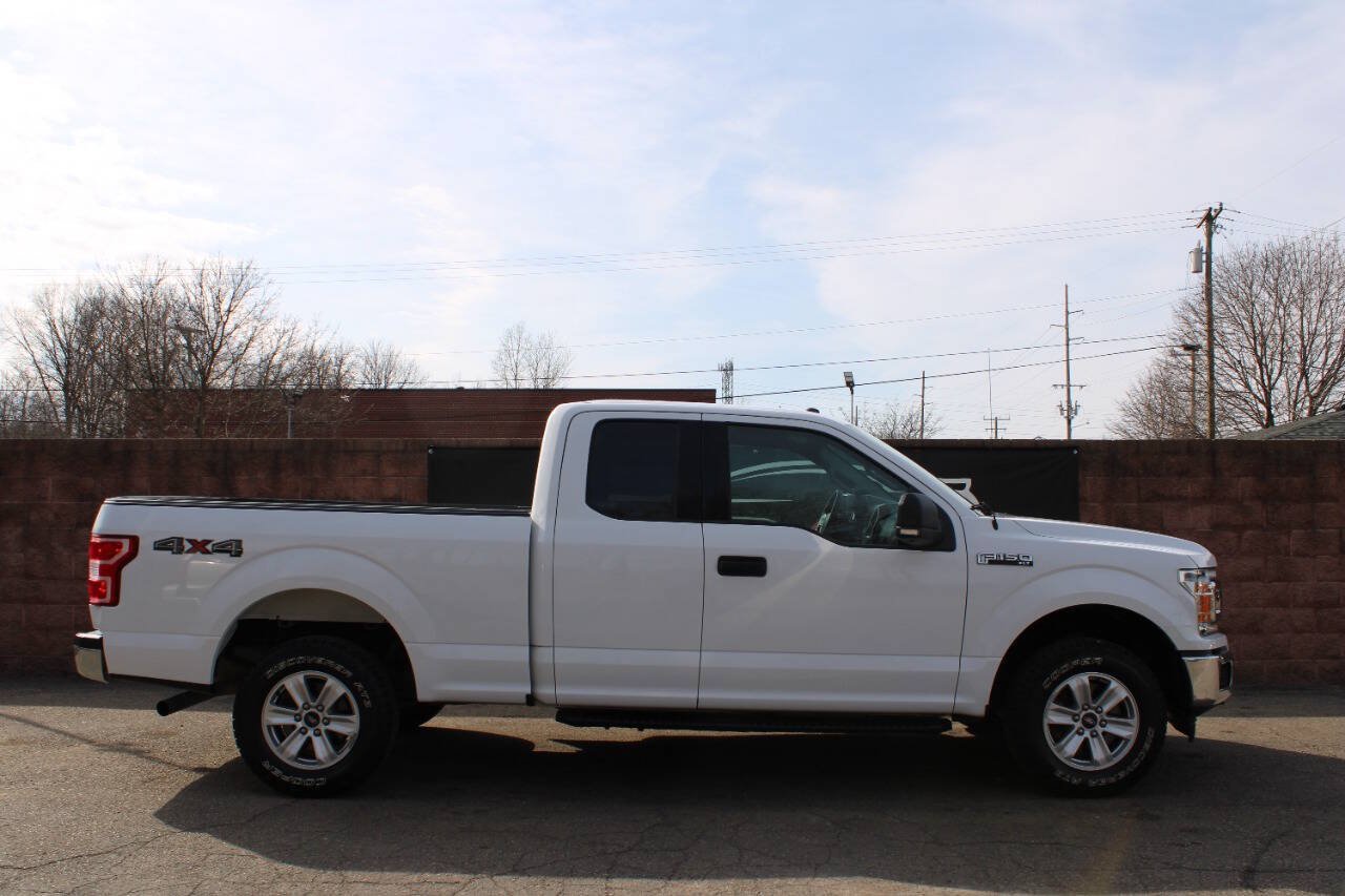 Used 2018 Ford F150 XLT w/ Equipment Group 301A Mid AWD/4WD image 5