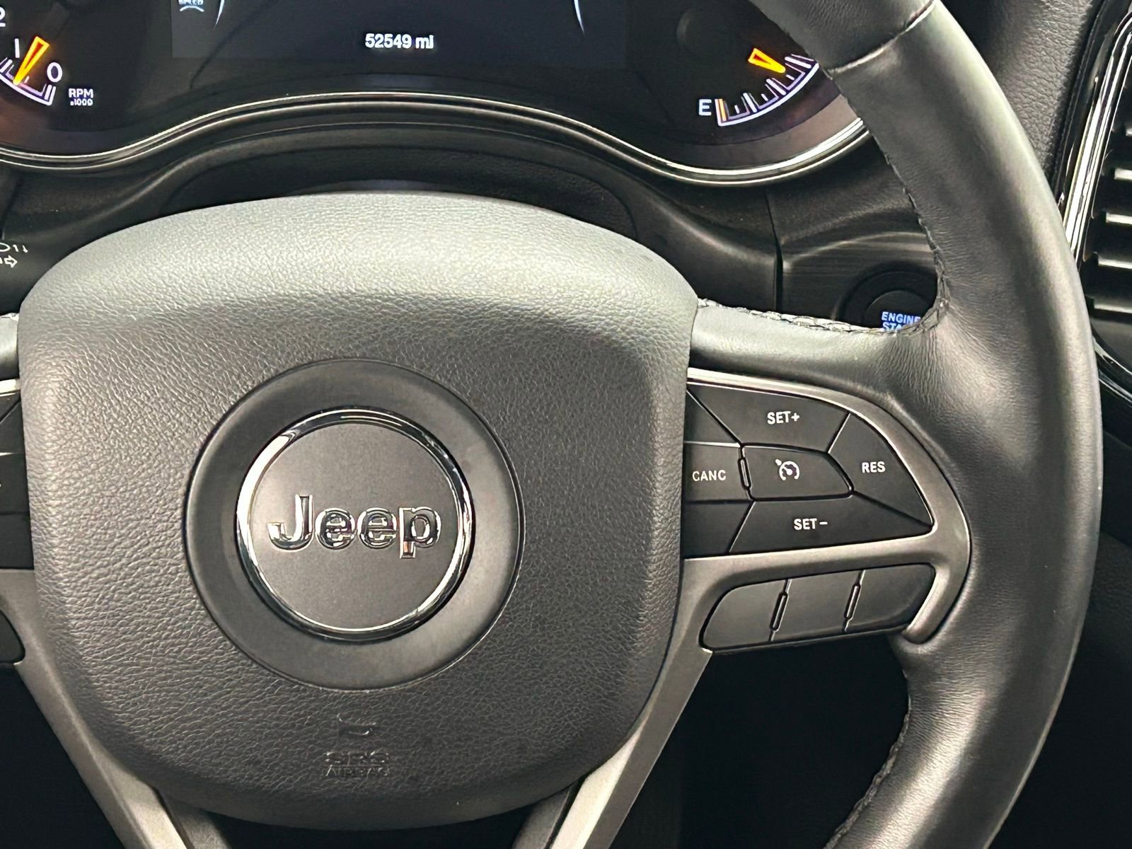 Used 2019 Jeep Grand Cherokee Altitude image 13