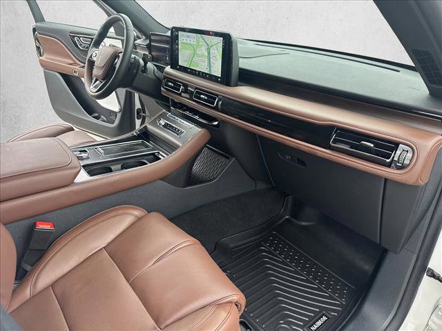 Used 2025 Lincoln Aviator Reserve w/ Equipment Group 201A AWD/4WD image 25