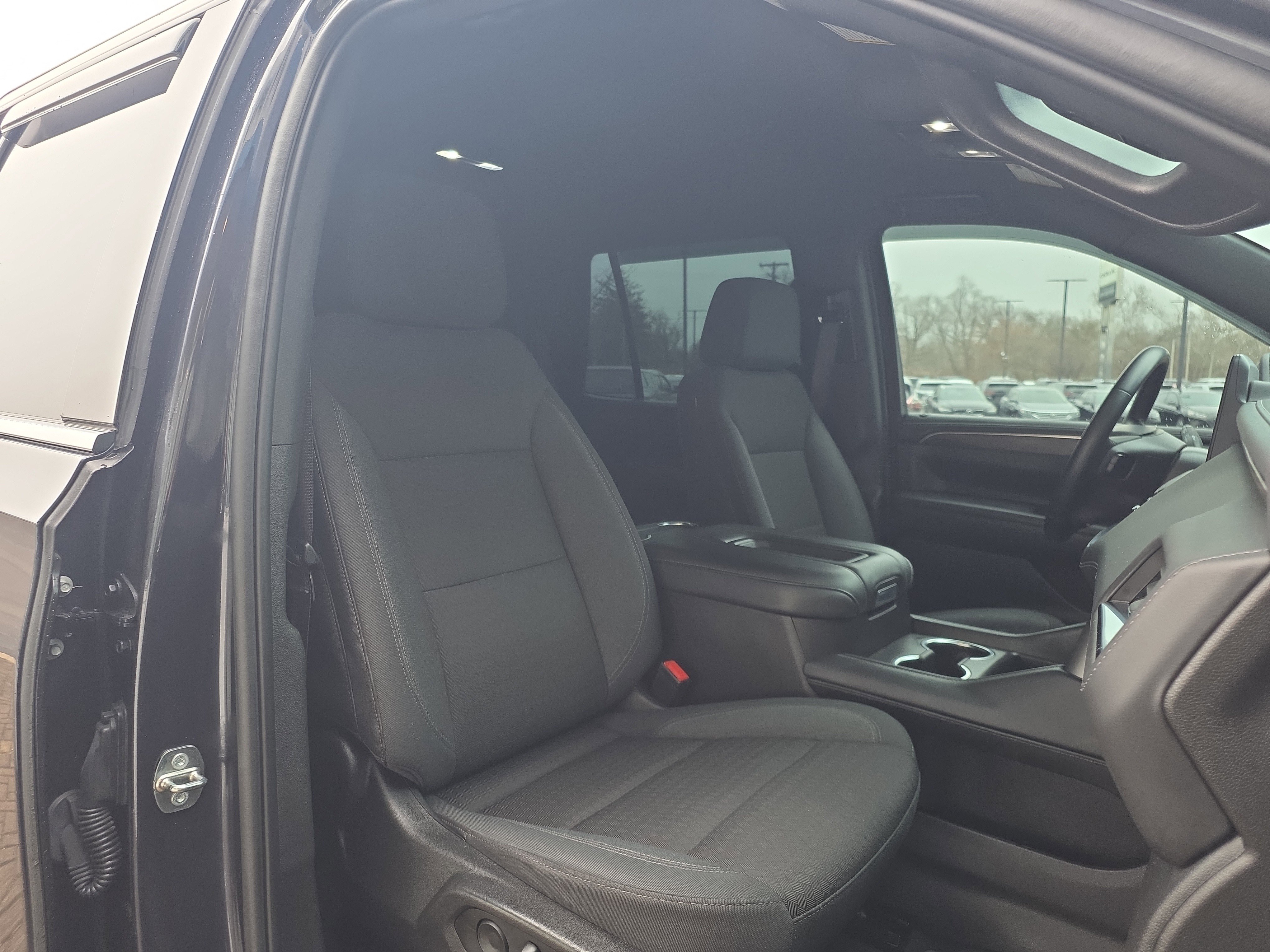 Used 2024 Chevrolet Tahoe LS image 28