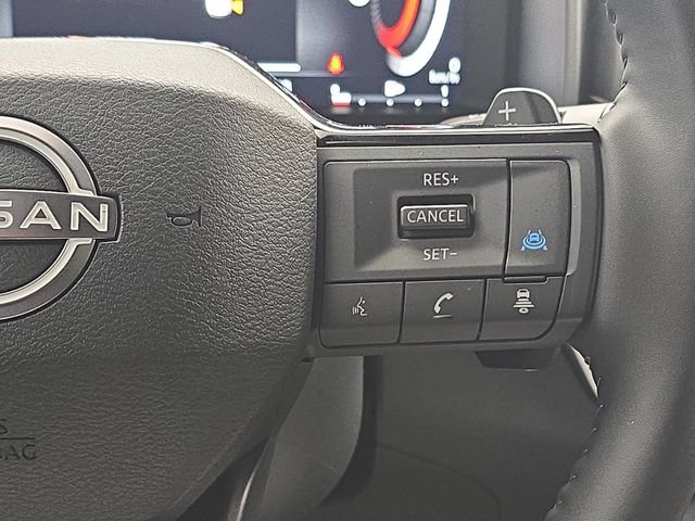 Used 2025 Nissan Rogue SL FWD image 23