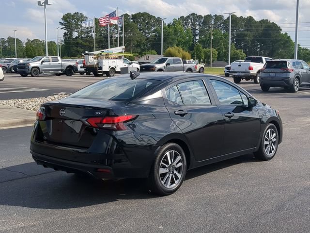 Used 2023 Nissan Versa SV FWD image 3