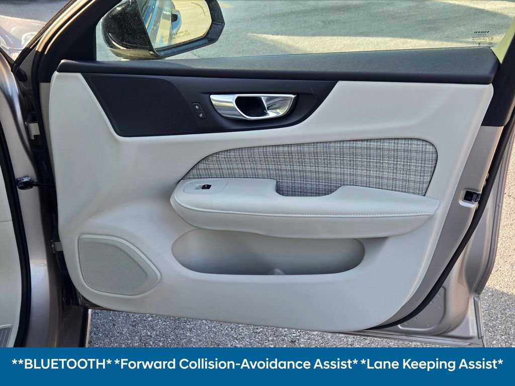 Used 2024 Volvo S60 B5 Core image 8