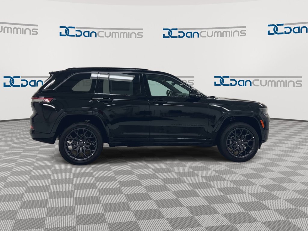 New 2026 Jeep Grand Cherokee Summit w/ Obsidian Package AWD/4WD image 9