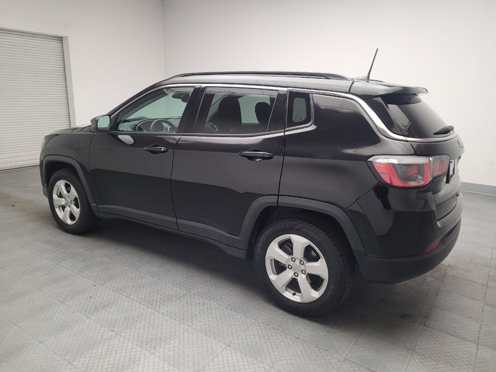 Used 2018 Jeep Compass Latitude w/ Popular Equipment Group FWD image 3