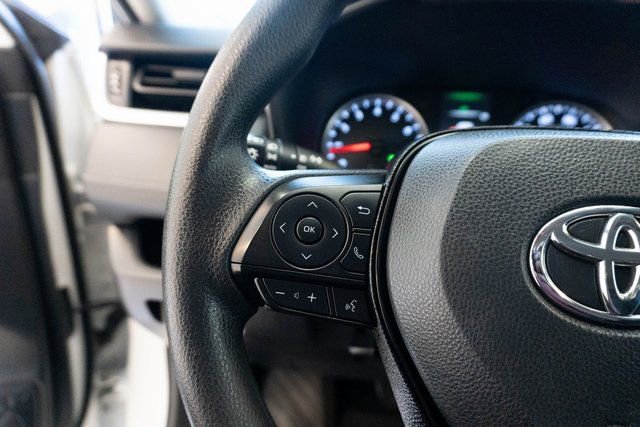 Used 2021 Toyota RAV4 XLE image 20
