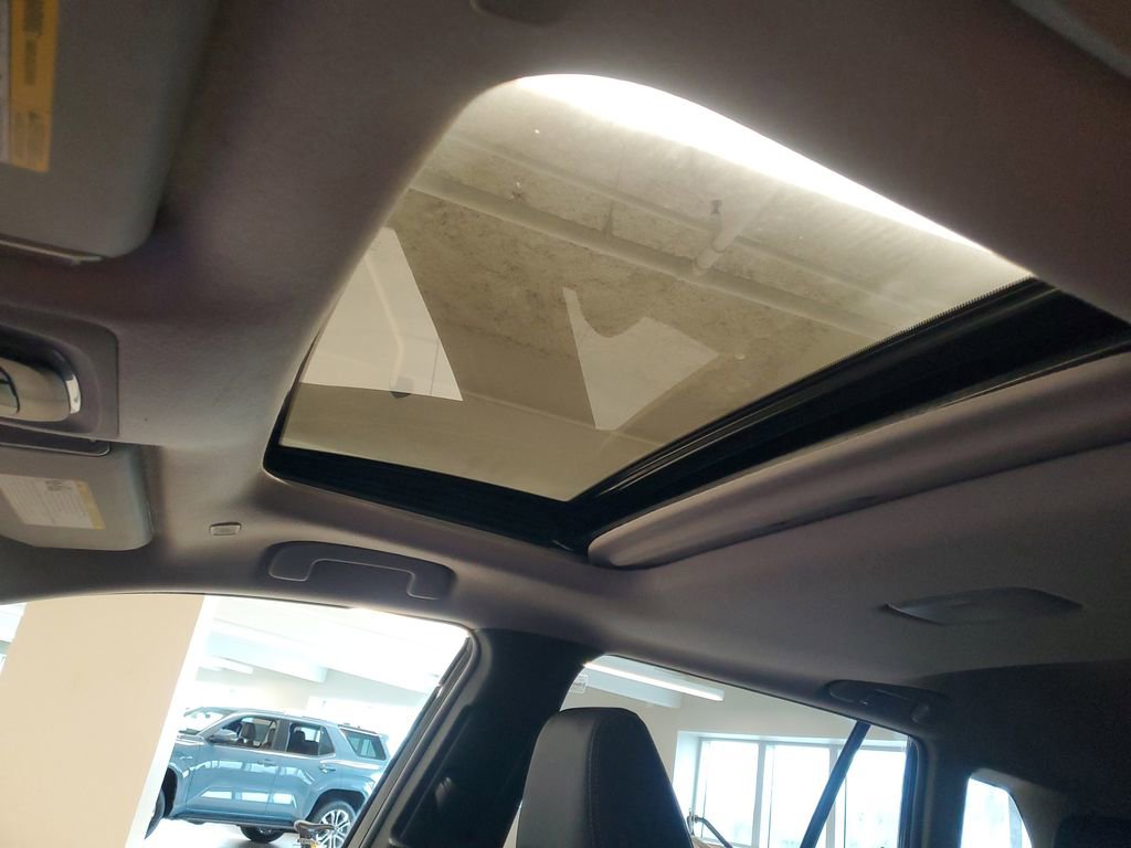 Certified 2023 Toyota Corolla Cross XLE w/ Convenience Package image 19