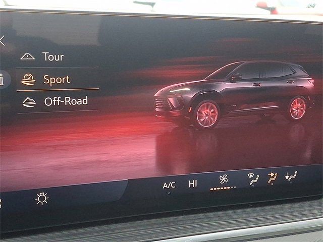 Used 2025 Buick Envision Preferred image 27