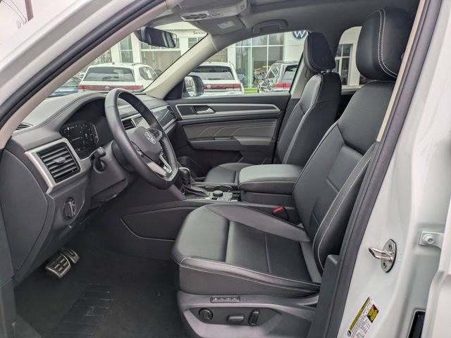 Certified 2022 Volkswagen Atlas SEL R-Line image 21