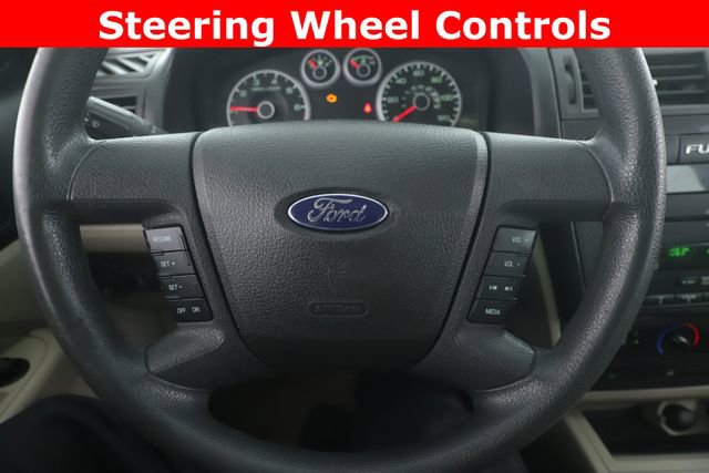 Used 2009 Ford Fusion SE FWD image 3