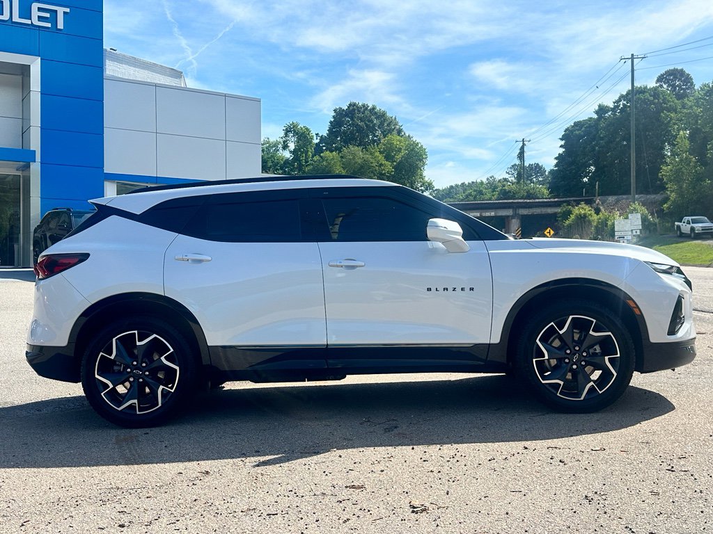 Used 2021 Chevrolet Blazer RS w/ Enhanced Convenience Package FWD image 2