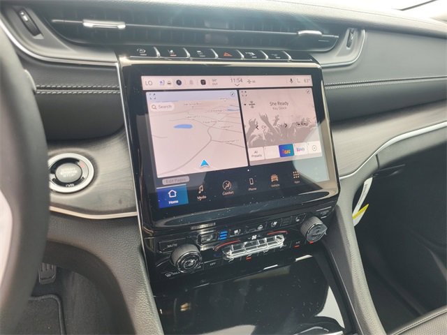 New 2025 Jeep Grand Cherokee Limited image 24