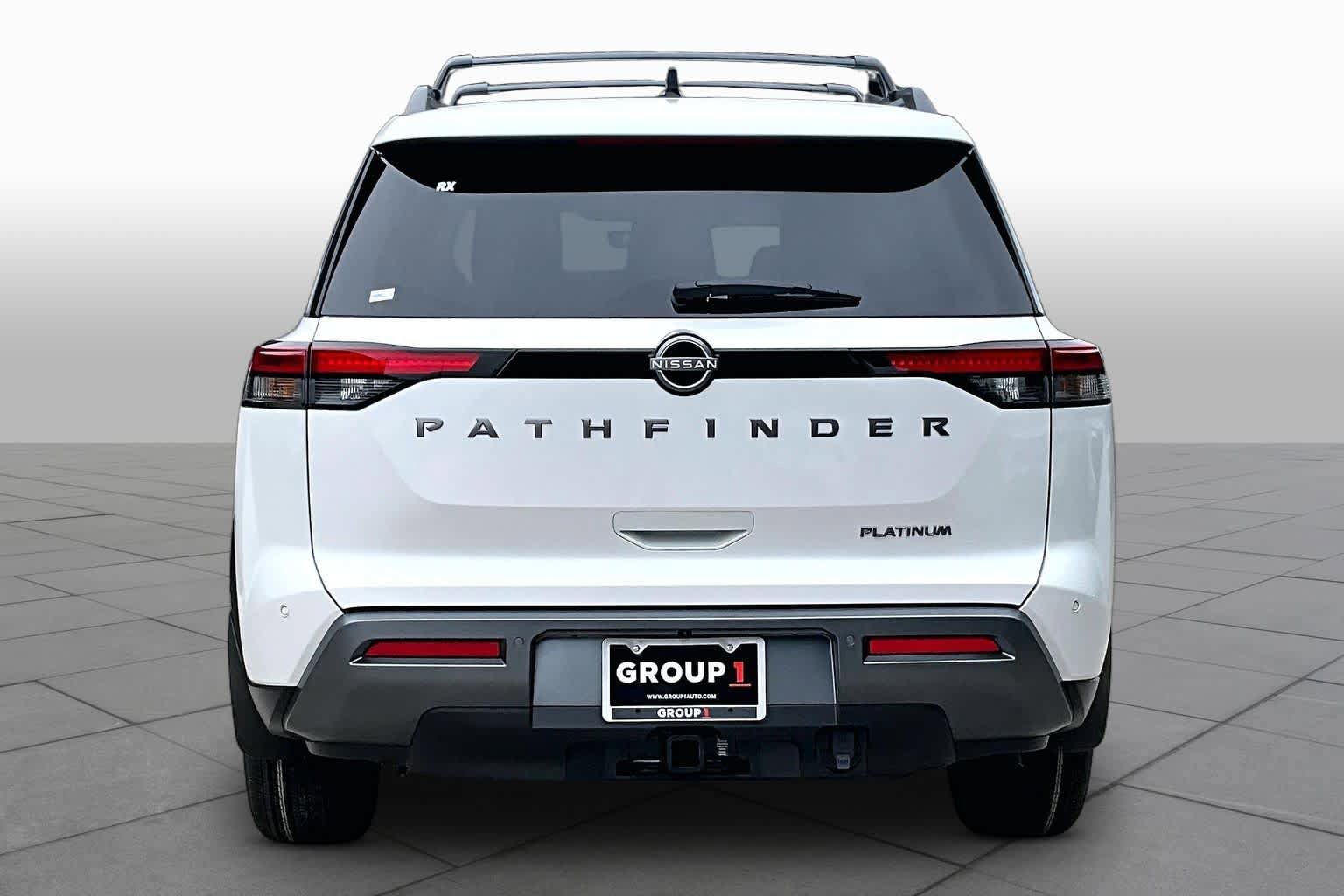 New 2026 Nissan Pathfinder Platinum FWD image 4