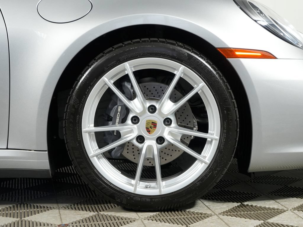 Certified 2024 Porsche 911 Carrera RWD image 19