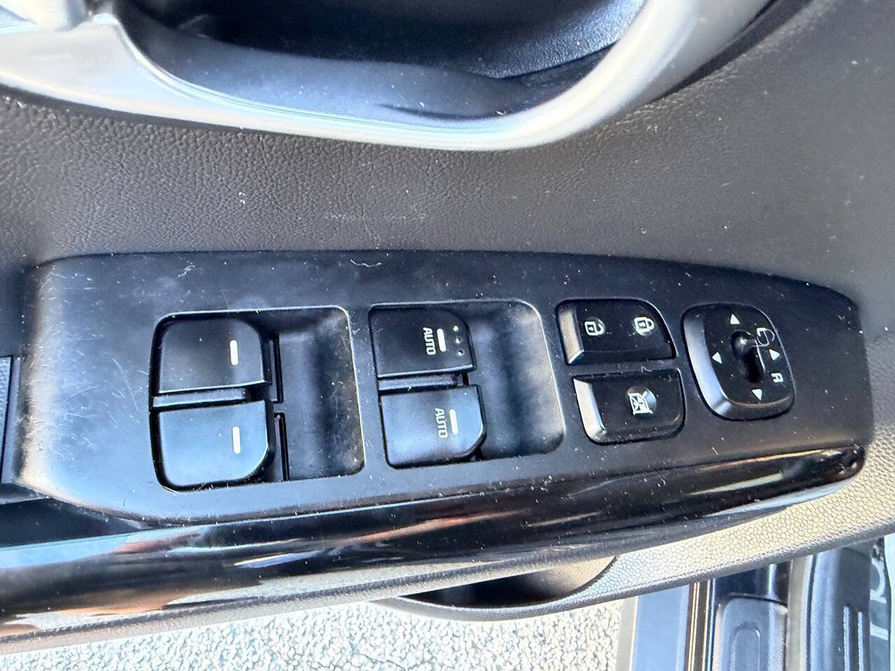 Used 2016 Kia Soul ! w/ Premium Package FWD image 15