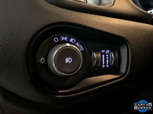 Used 2022 Jeep Renegade Latitude image 34