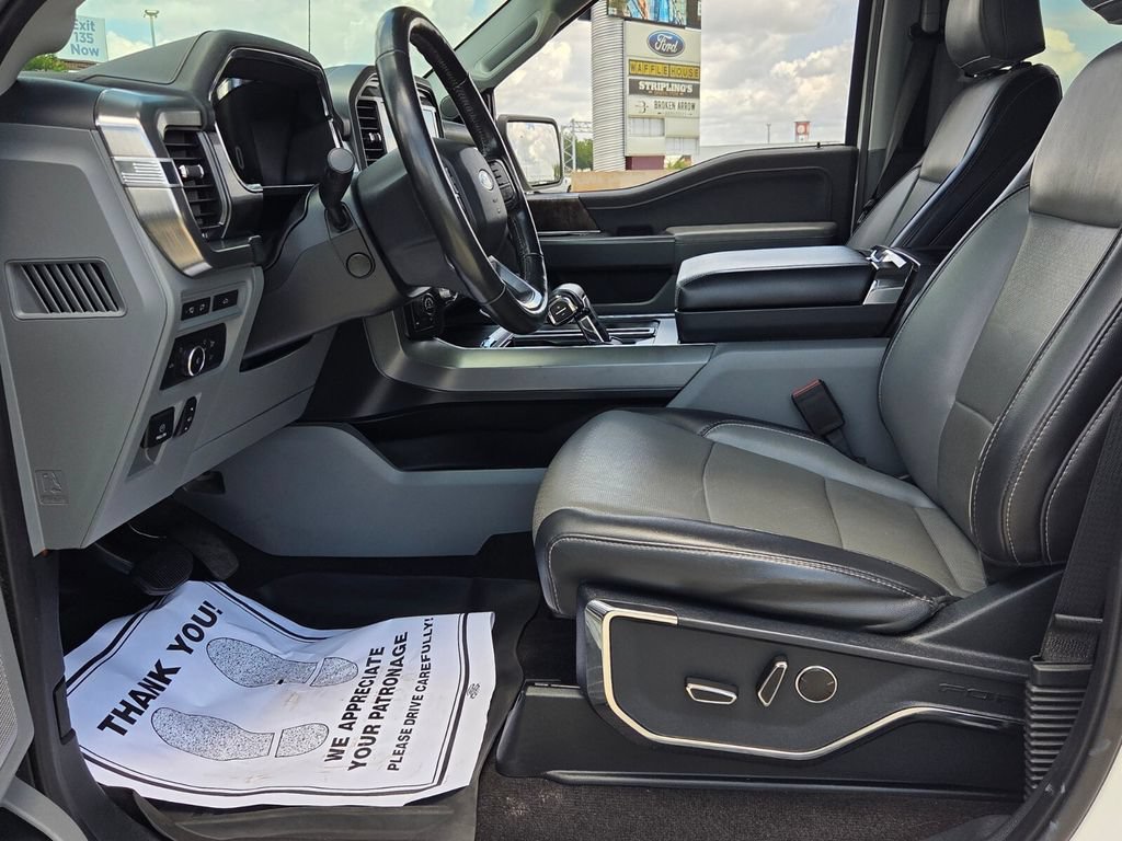 Used 2021 Ford F150 Lariat w/ Equipment Group 502A High AWD/4WD image 3