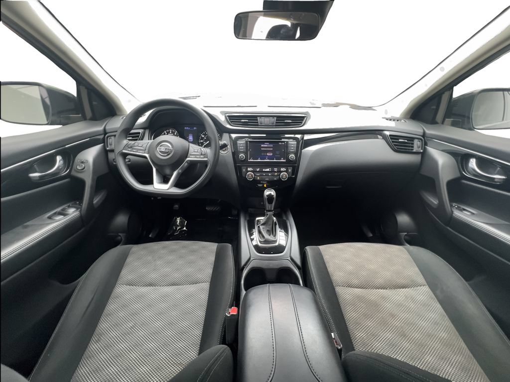 Used 2020 Nissan Rogue Sport SV FWD image 35