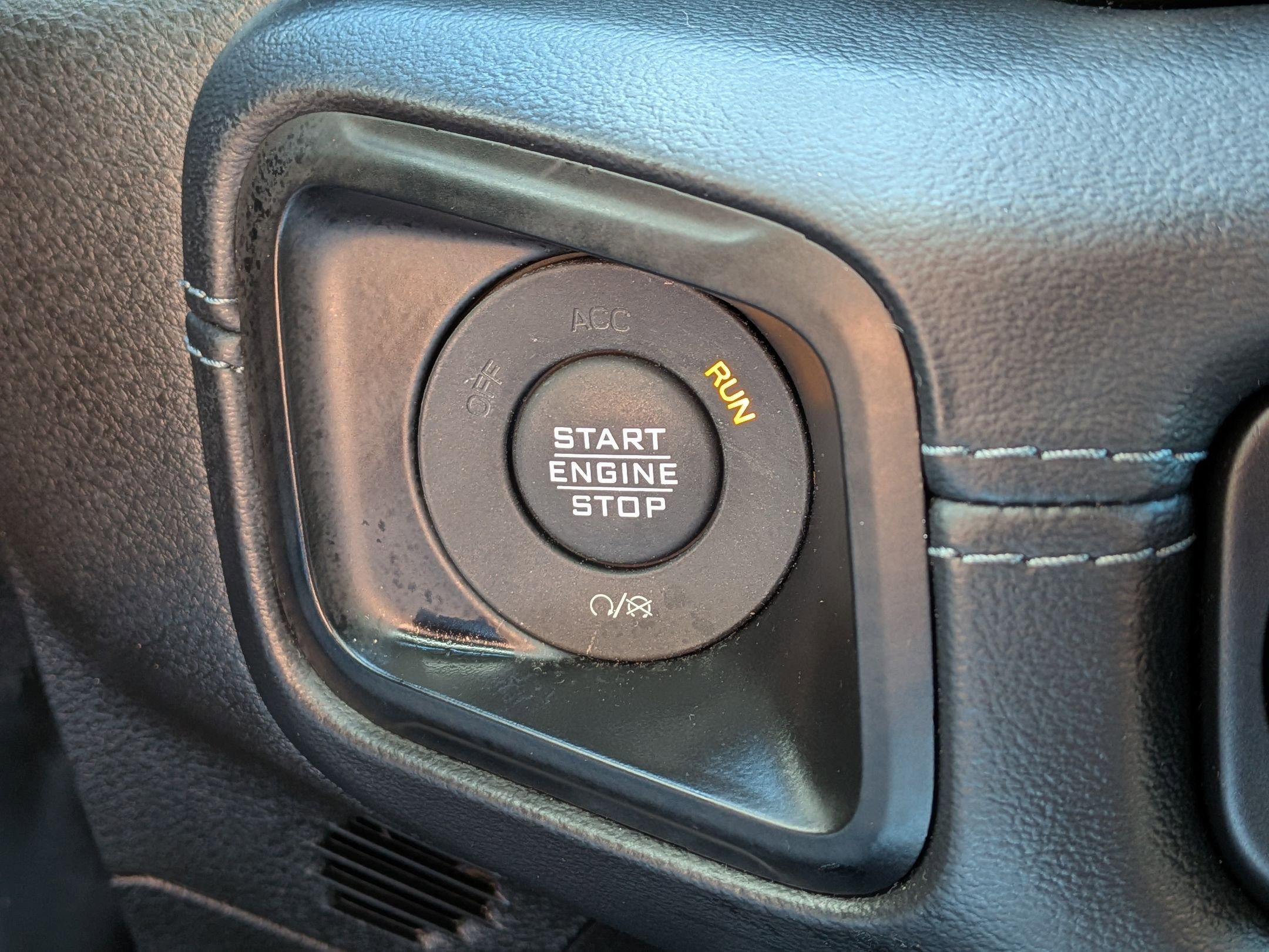 Used 2024 Jeep Wrangler Unlimited Rubicon 4xe AWD/4WD image 24