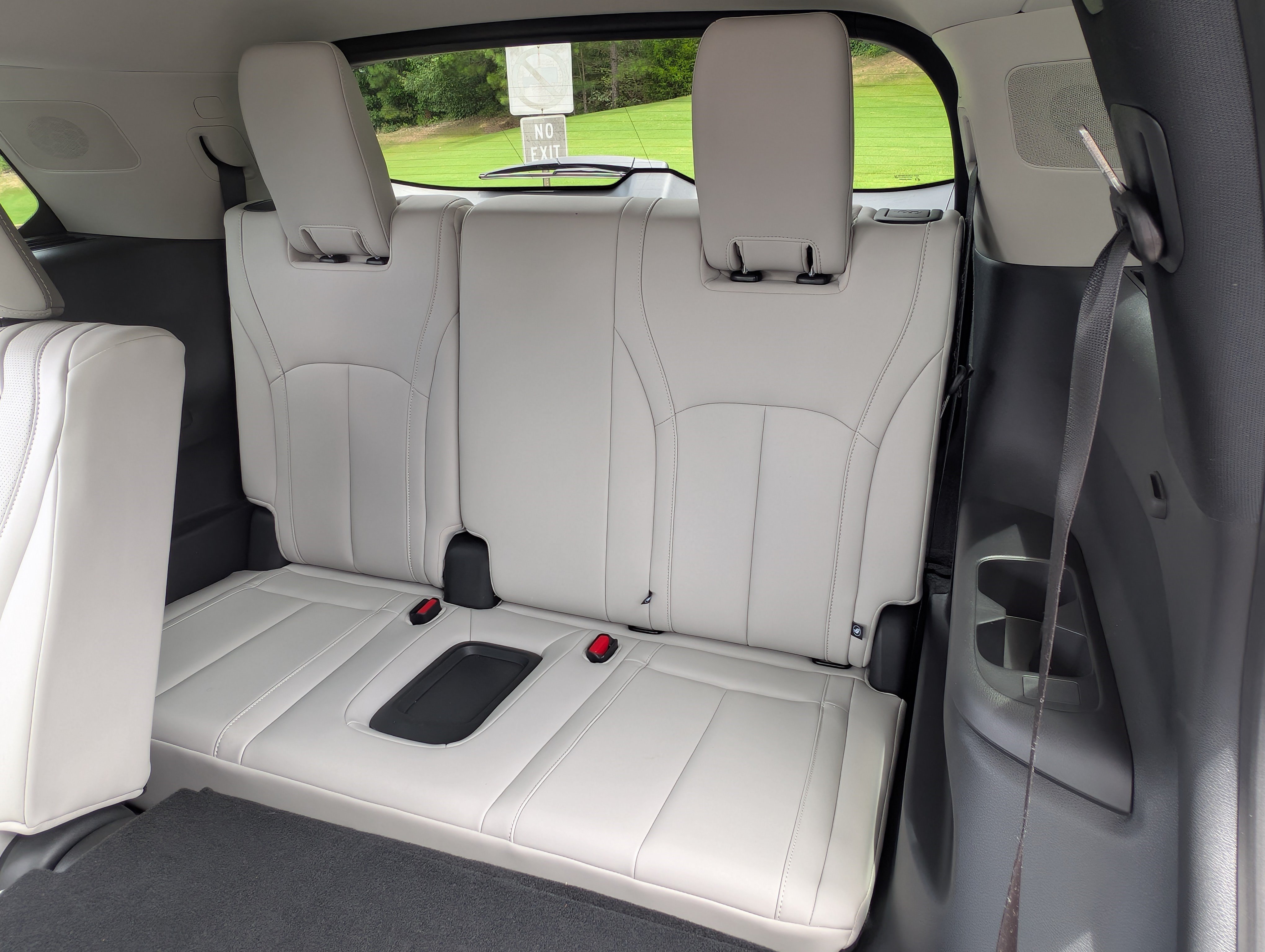 Used 2026 INFINITI QX60 Luxe w/ Cargo Package FWD image 19