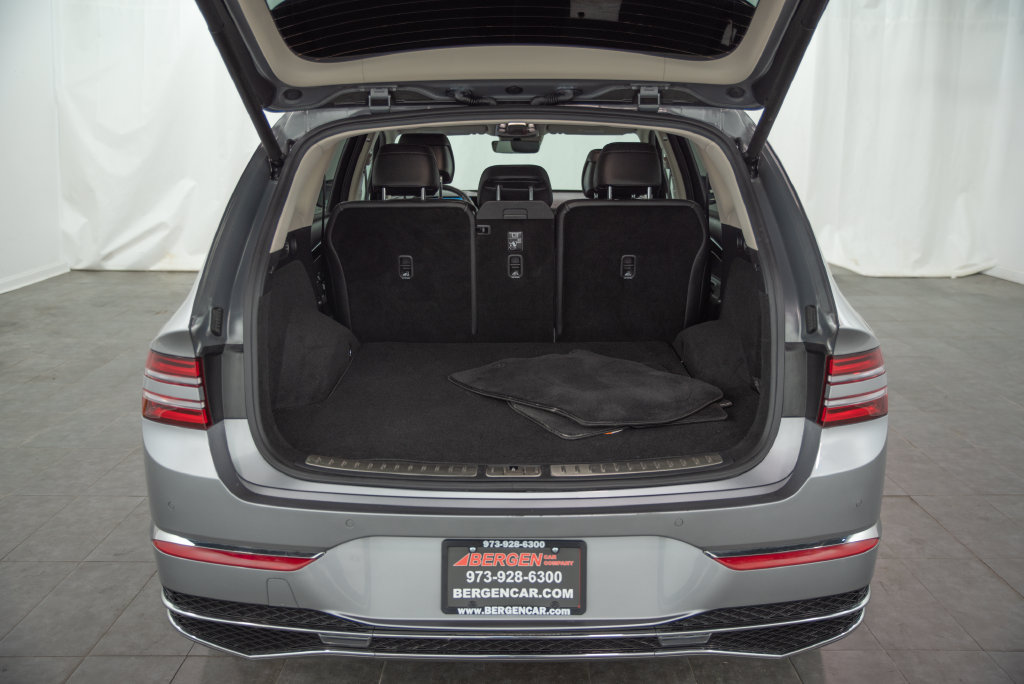 Used 2025 Genesis GV80 2.5T Standard AWD/4WD image 14