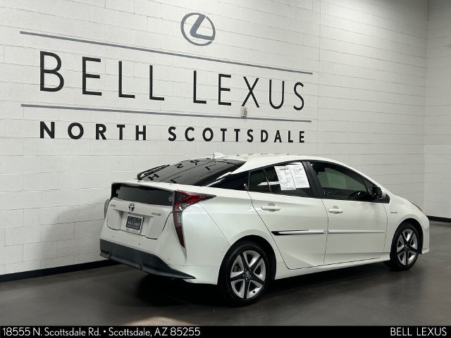 Used 2018 Toyota Prius Four Touring w/ Premium Convenience Package FWD image 4