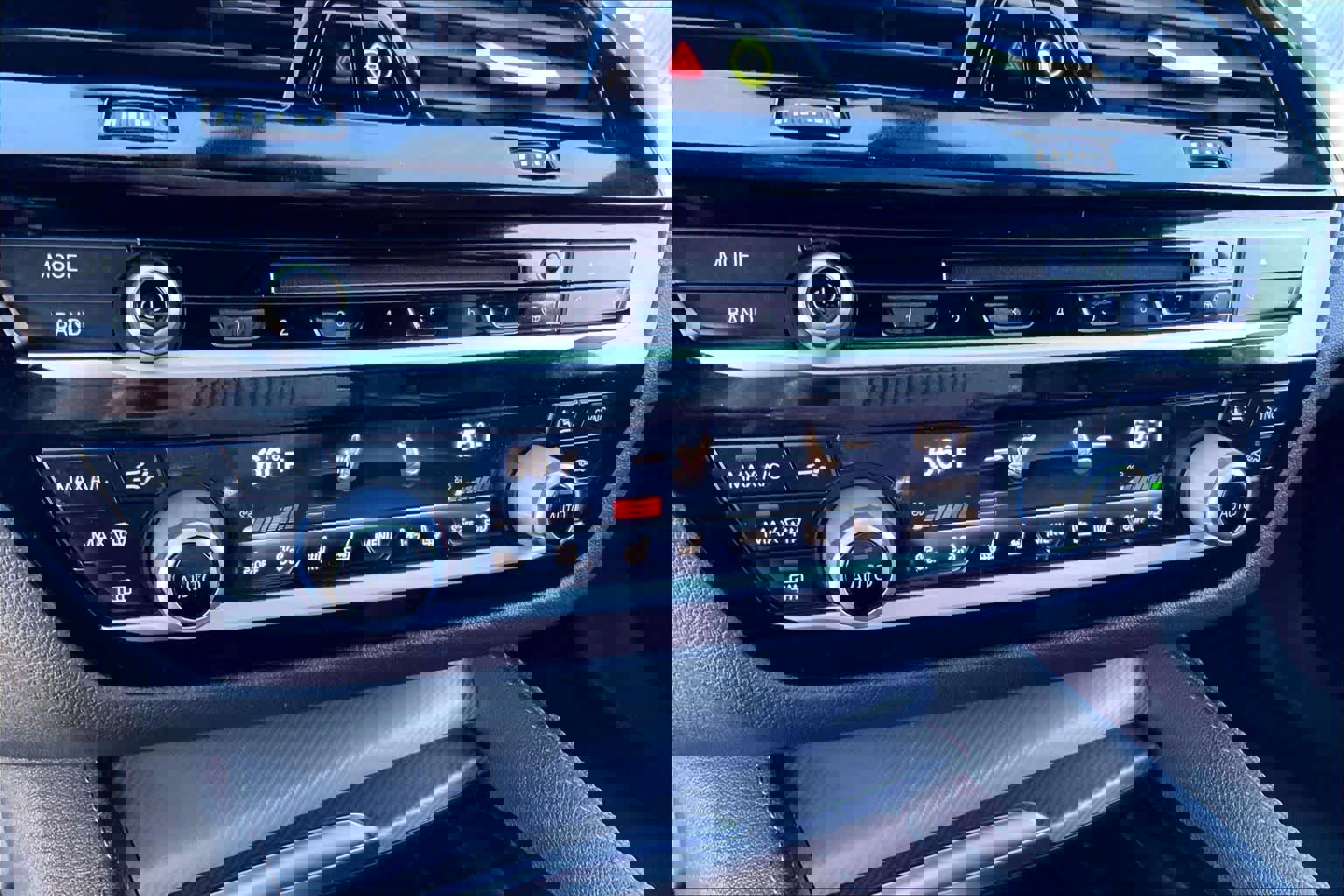 Used 2019 BMW M5 w/ Executive Package image 31