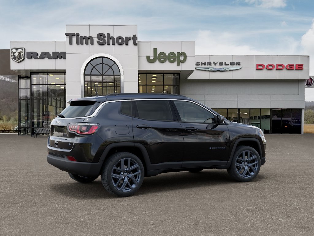 New 2026 Jeep Compass Latitude AWD/4WD image 4
