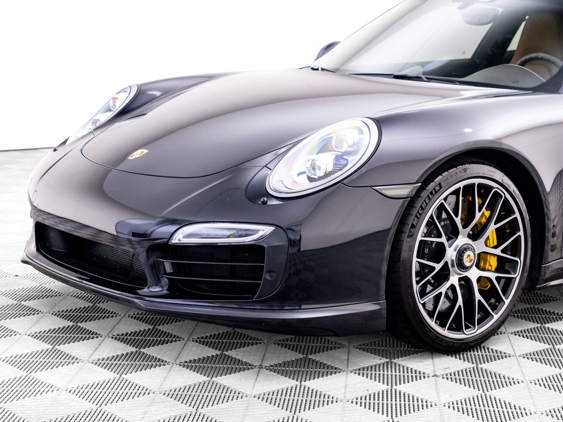 Used 2015 Porsche 911 Turbo S AWD/4WD image 37