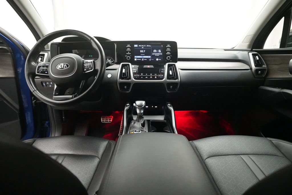 Used 2021 Kia Sorento EX AWD/4WD image 5