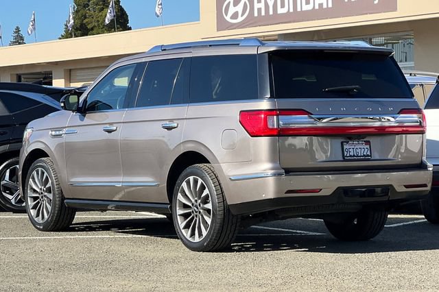 Used 2019 Lincoln Navigator Select w/ Technology Package RWD image 8