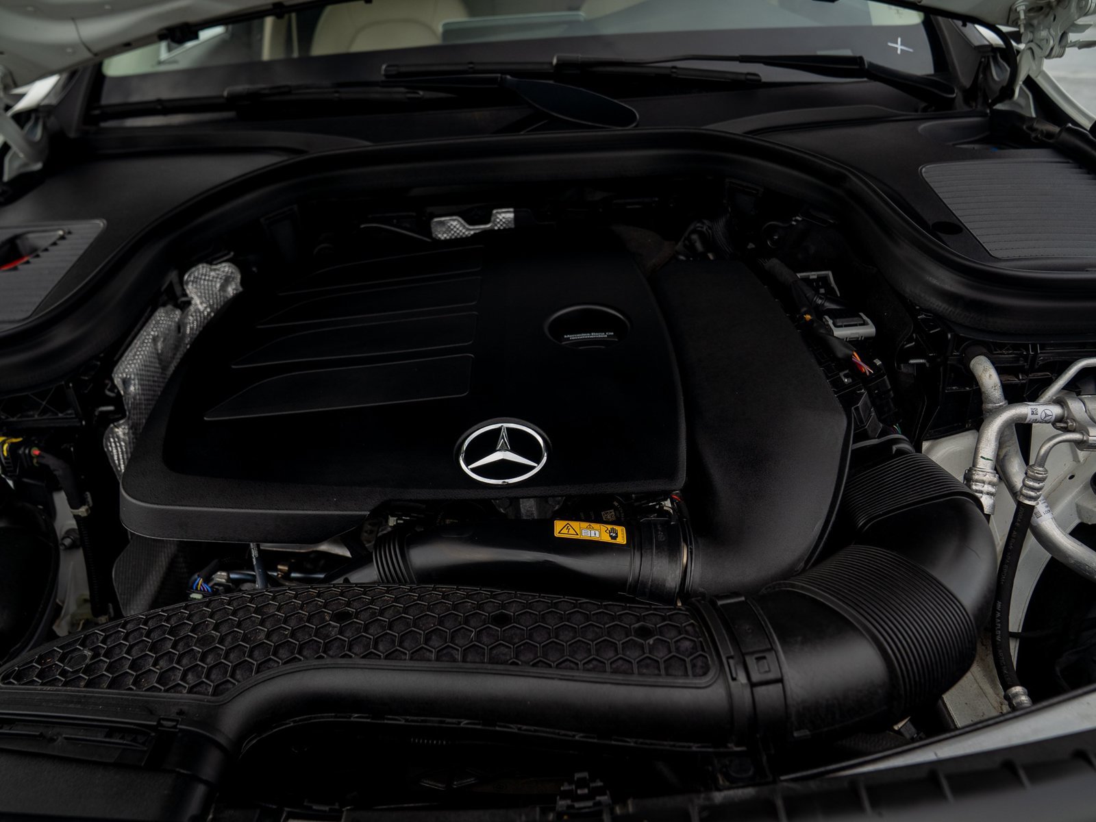 Certified 2022 Mercedes-Benz GLC 300 4MATIC image 29
