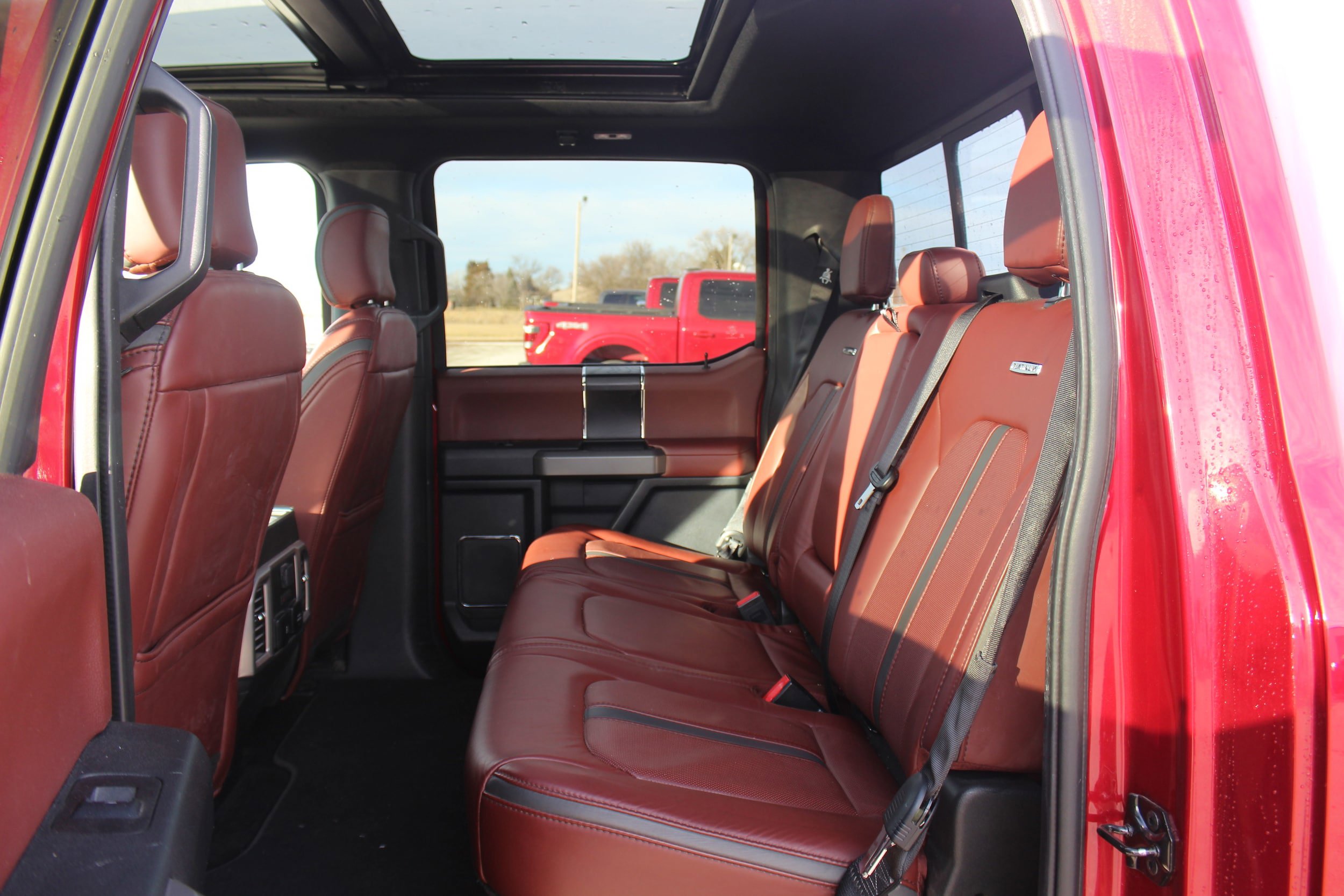 Used 2019 Ford F150 Platinum w/ Equipment Group 701A Luxury AWD/4WD image 21