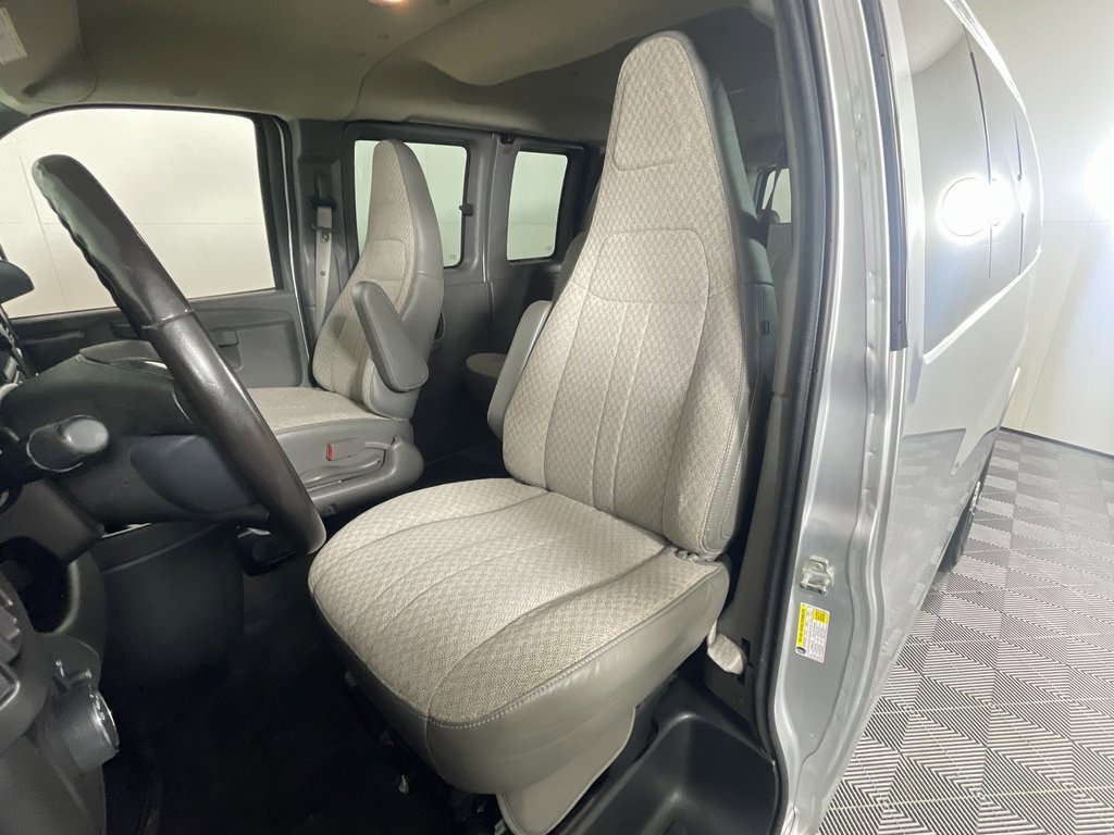 Used 2016 Chevrolet Express 2500 LS image 22