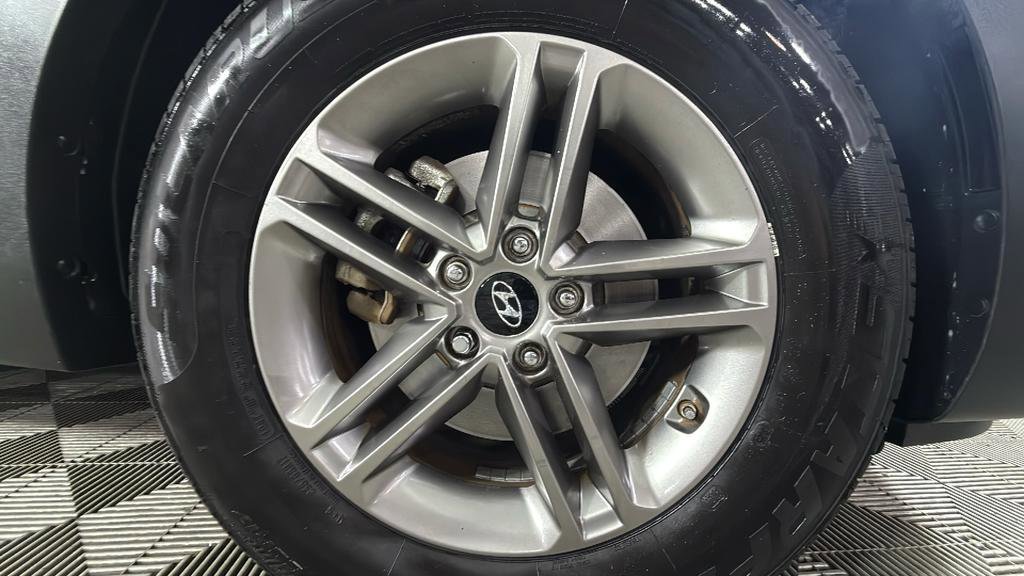 Used 2018 Hyundai Santa Fe Sport image 34