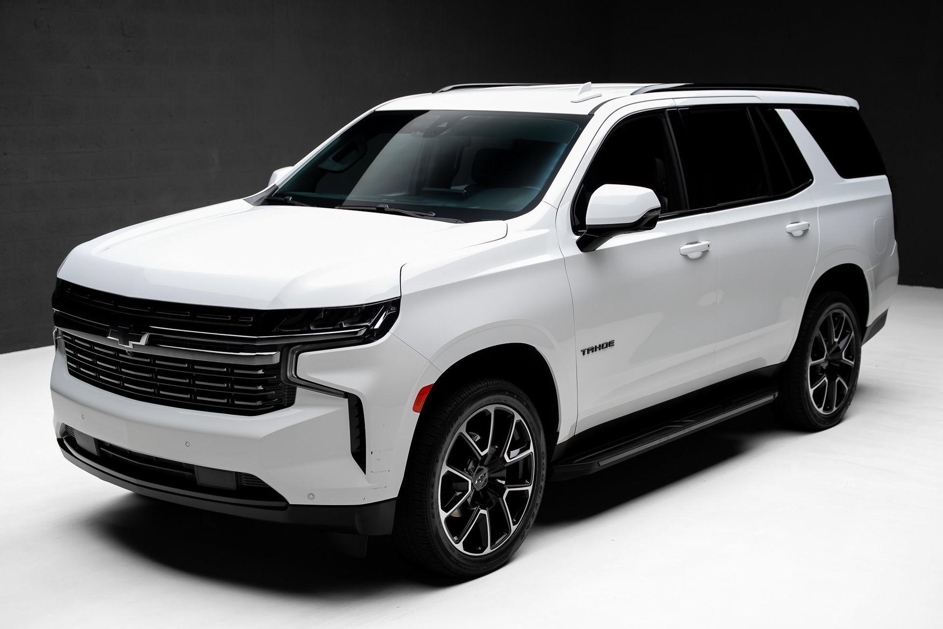 Used 2022 Chevrolet Tahoe RST w/ Luxury Package RWD image 5