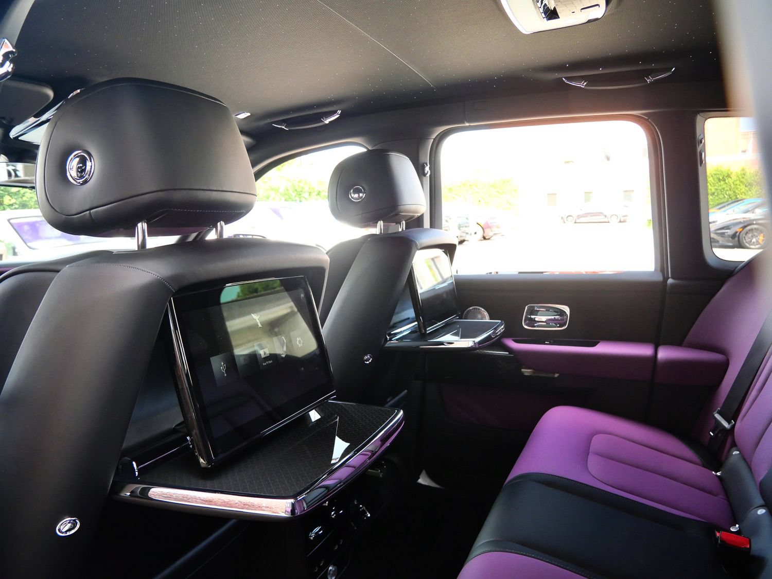 New 2027 Rolls-Royce Cullinan Black Badge AWD/4WD image 28