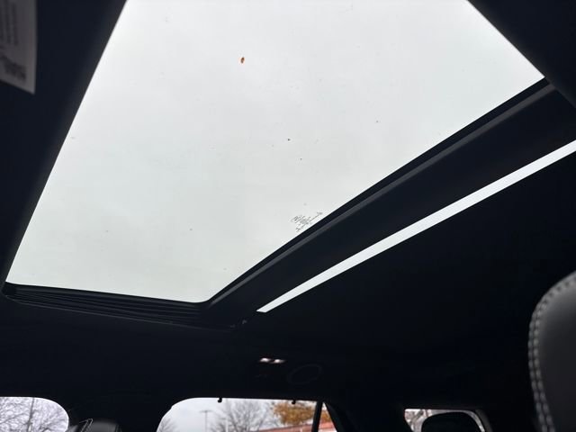 Used 2020 Ford Explorer ST w/ Premium Technology Package image 16