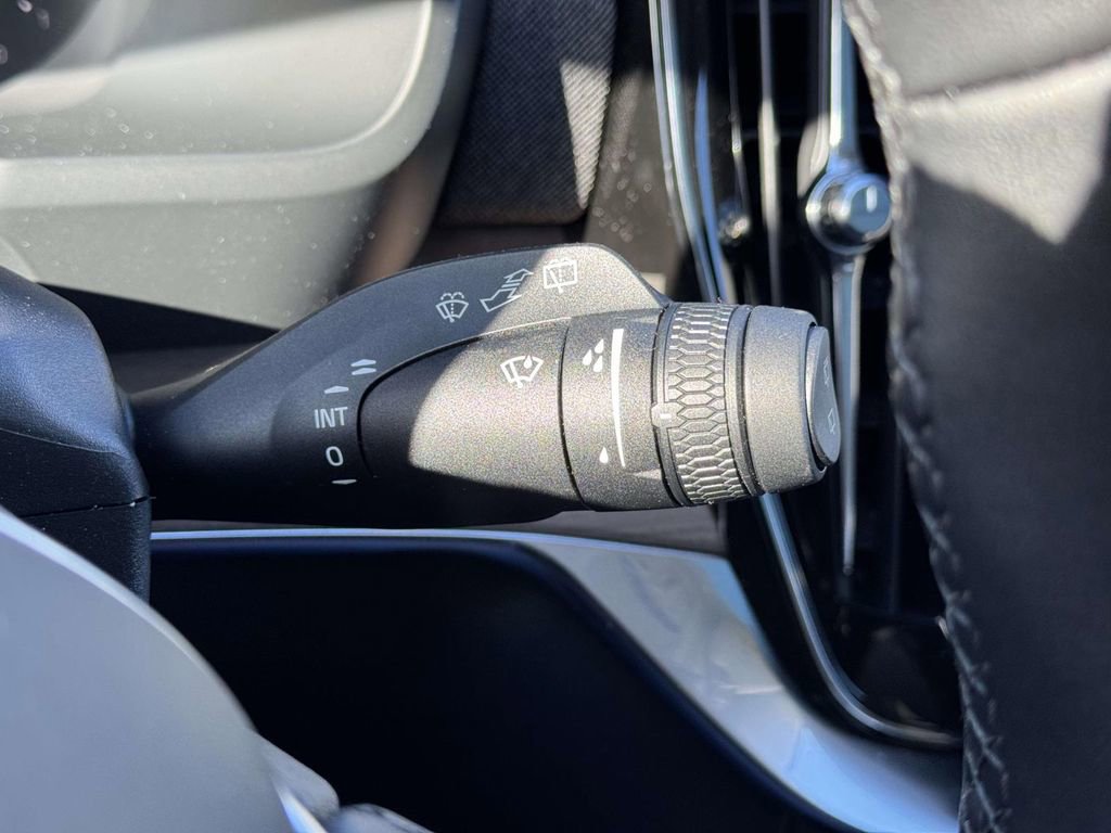 Certified 2026 Volvo XC90 B6 Plus w/ Protection Package Premier image 22