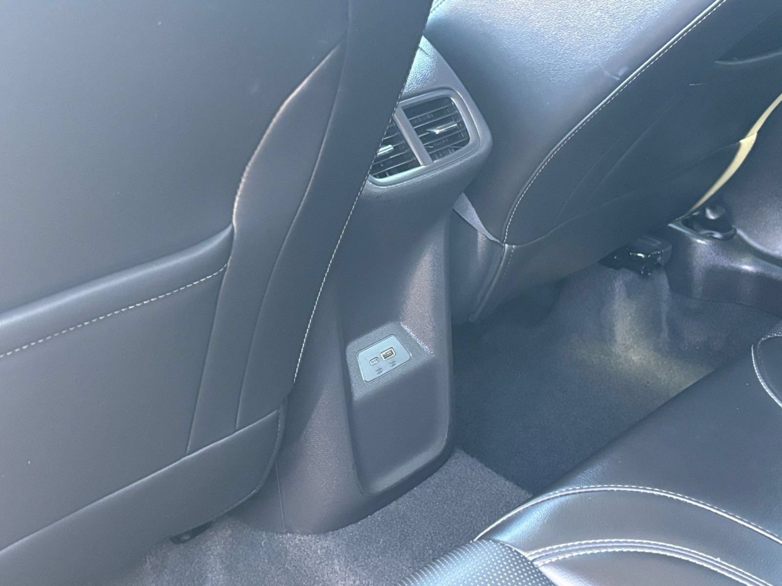 Used 2024 Buick Envision Preferred AWD/4WD image 22