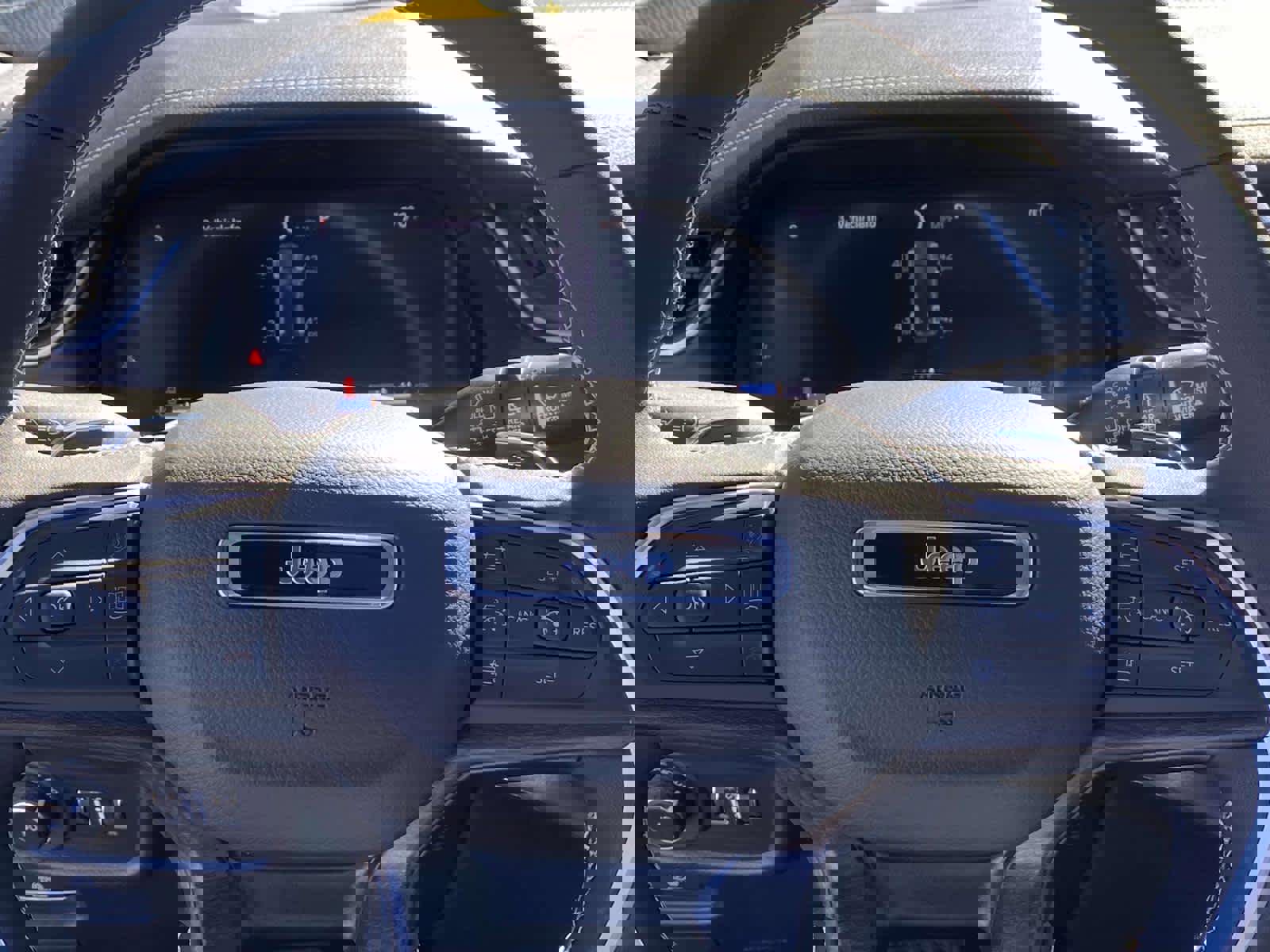 New 2025 Jeep Grand Cherokee Limited w/ Black Appearance Package image 13