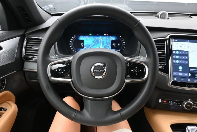 Used 2024 Volvo XC90 B6 Ultimate w/ Protection Package AWD/4WD image 24