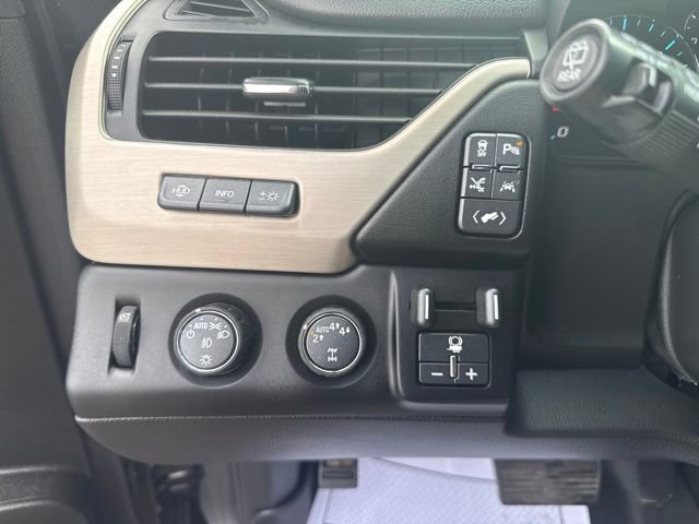 Used 2018 GMC Yukon XL Denali w/ Denali Ultimate Package AWD/4WD image 21