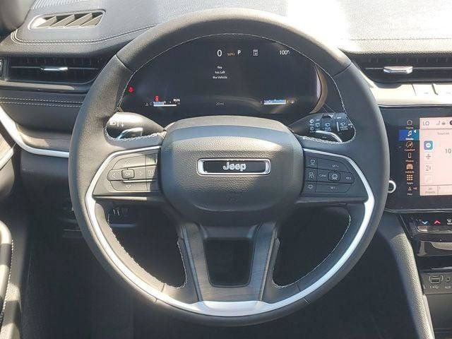 New 2026 Jeep Grand Cherokee L Limited w/ Limited Altitude Package AWD/4WD image 14