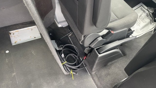 Used 2018 Ford Transit 150 XLT image 9