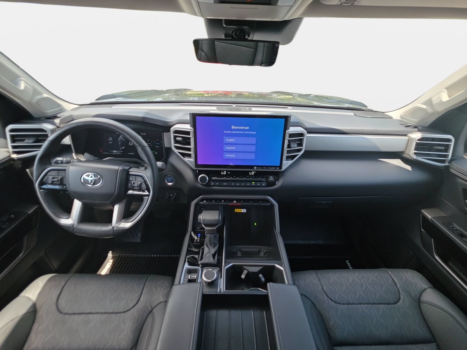 Used 2024 Toyota Tundra Limited AWD/4WD image 9