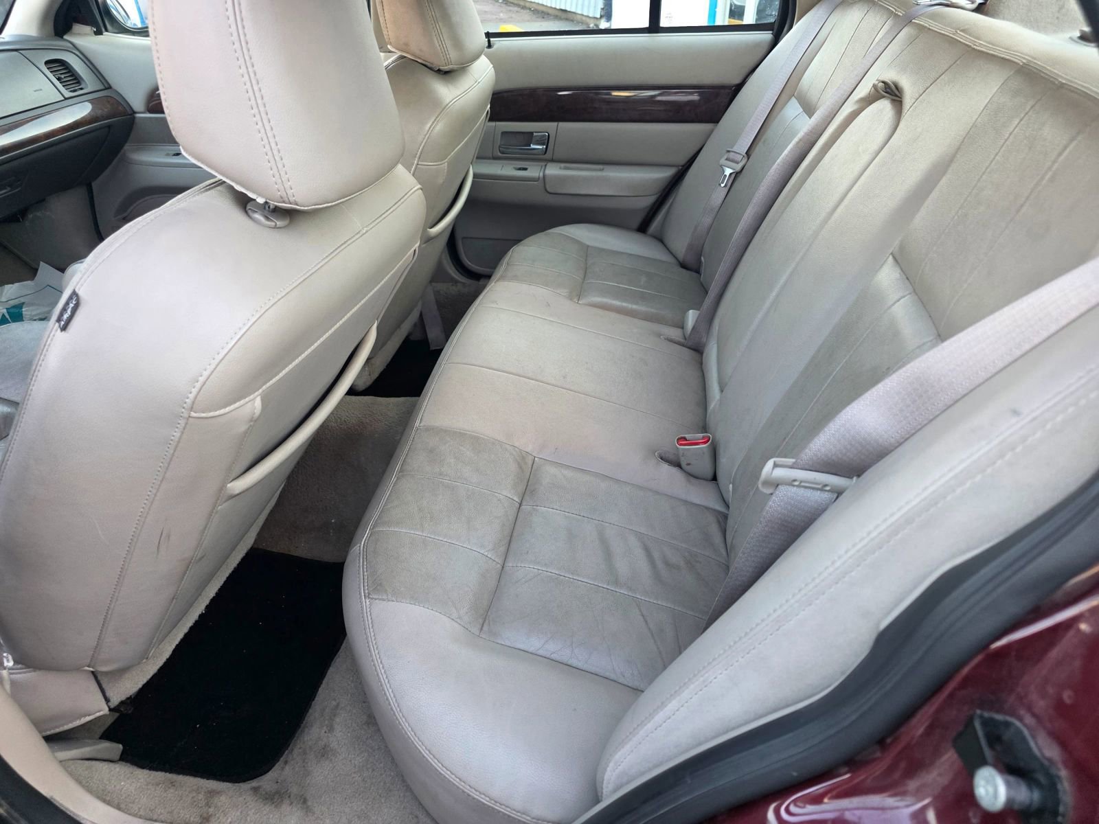 Used 2009 Mercury Grand Marquis LS image 9