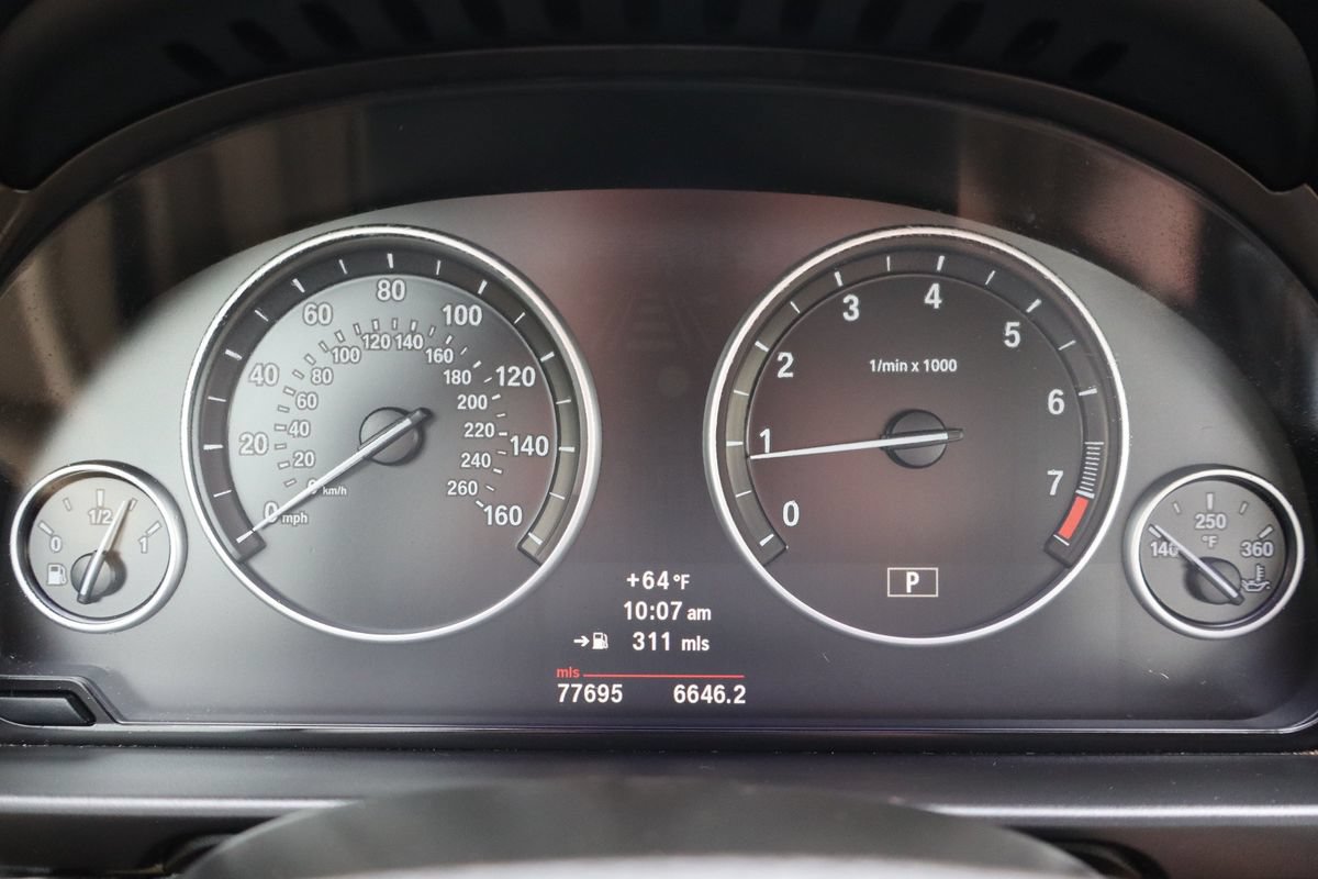 Used 2011 BMW 535i xDrive Sedan AWD/4WD image 34