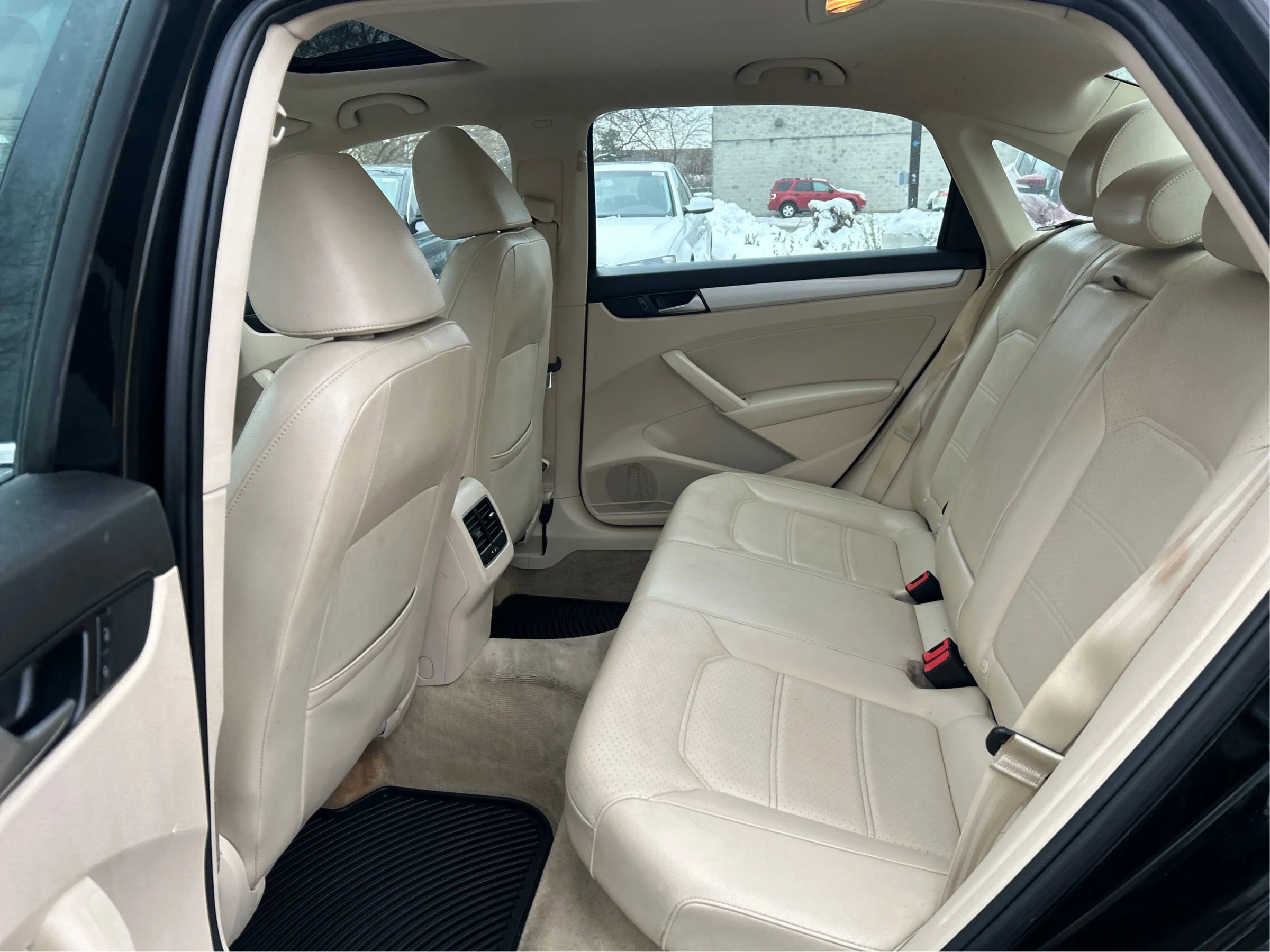 Used 2013 Volkswagen Passat 2.5 SE image 11